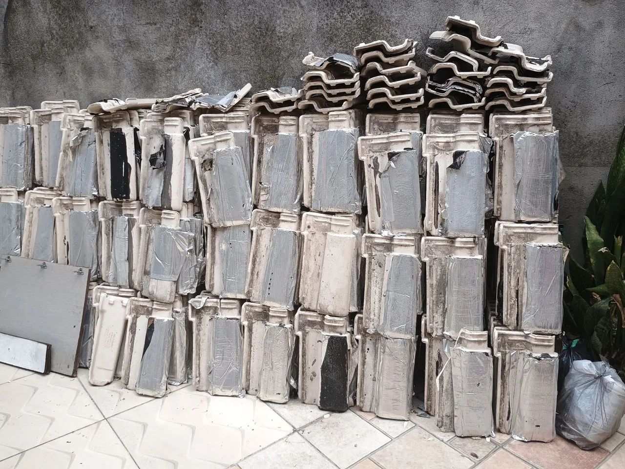 Telhas Brancas  - Foto 2