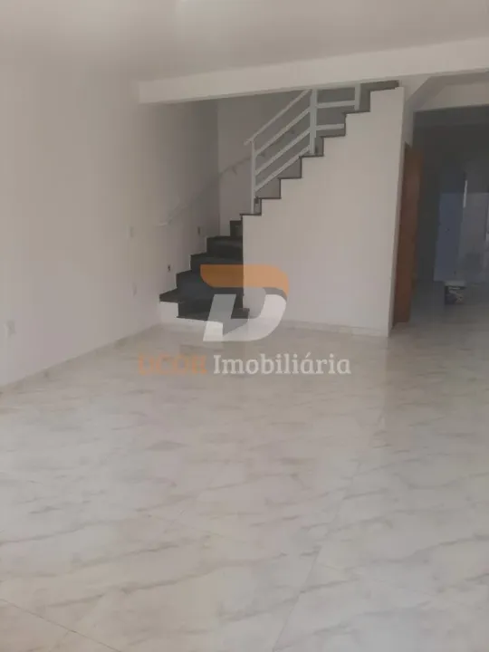 VENDE-SE SOBRADO EM SANTO ANDRE-SP