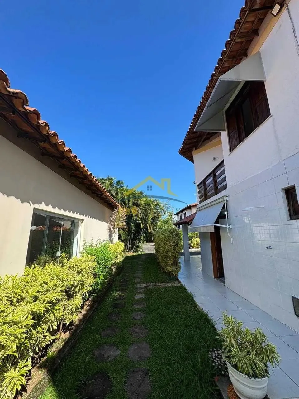 Stella Maris Casa em Condomínio 4/4 2 suítes Piscina