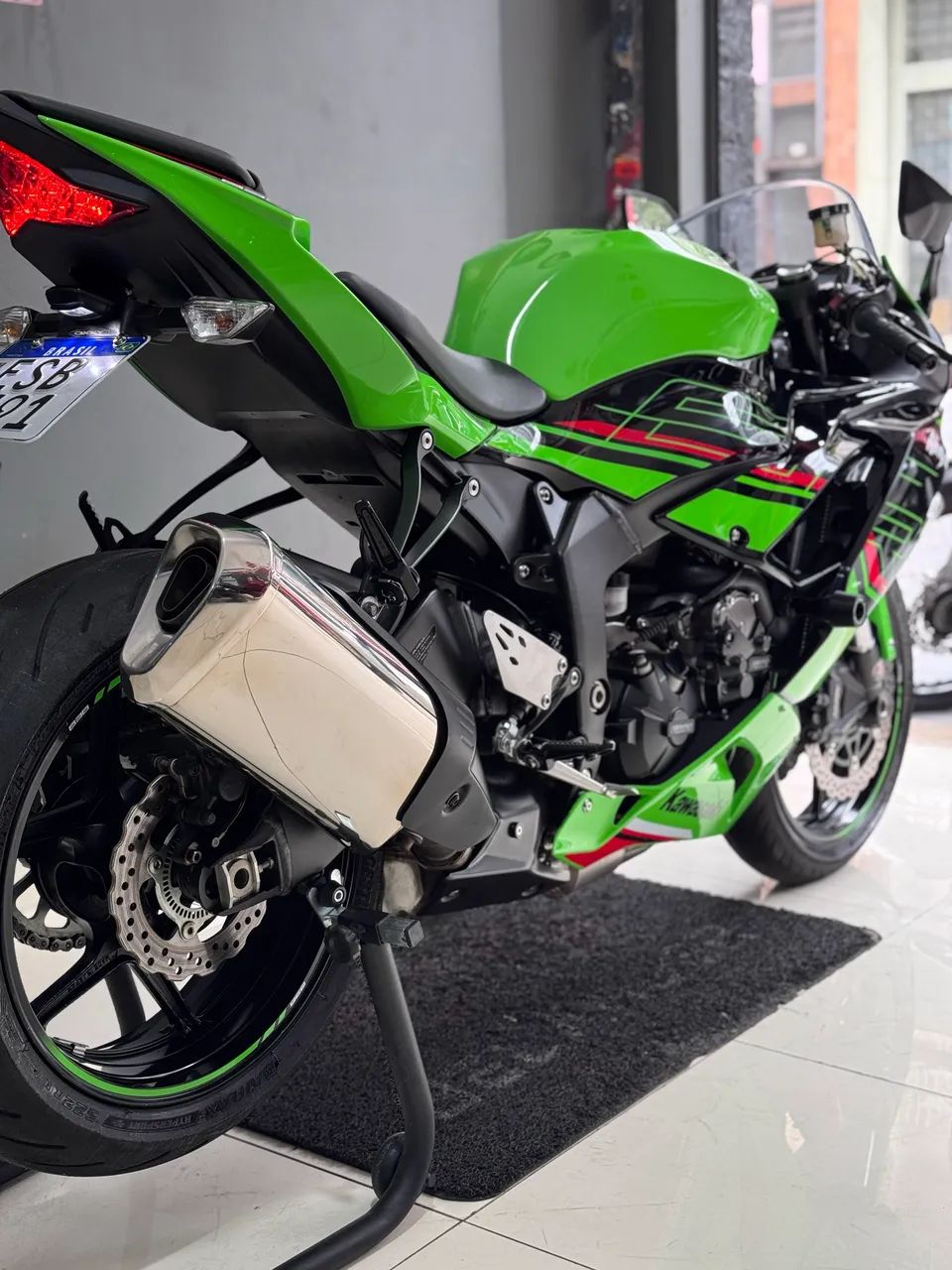 Kawasaki Zx-6r 636cc 2023 - 1443923729 | OLX
