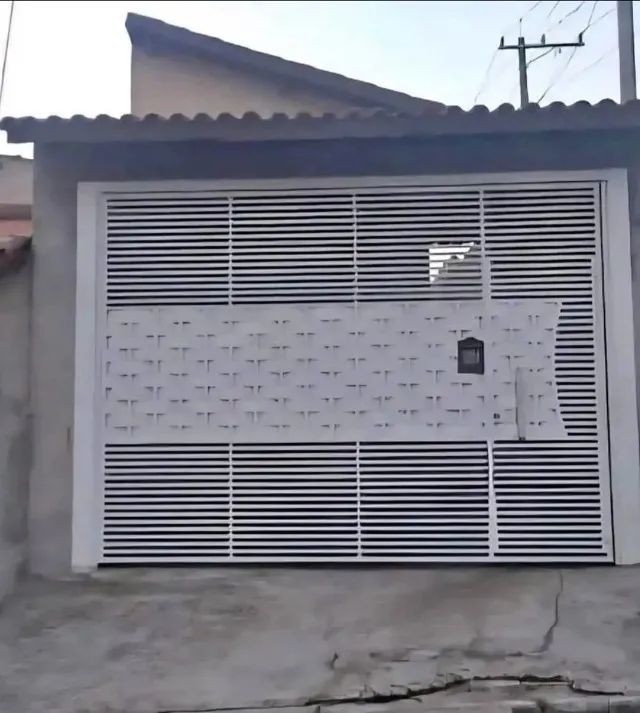 CASA À VENDA - JANDIRA / JARDIM ALVORADA
