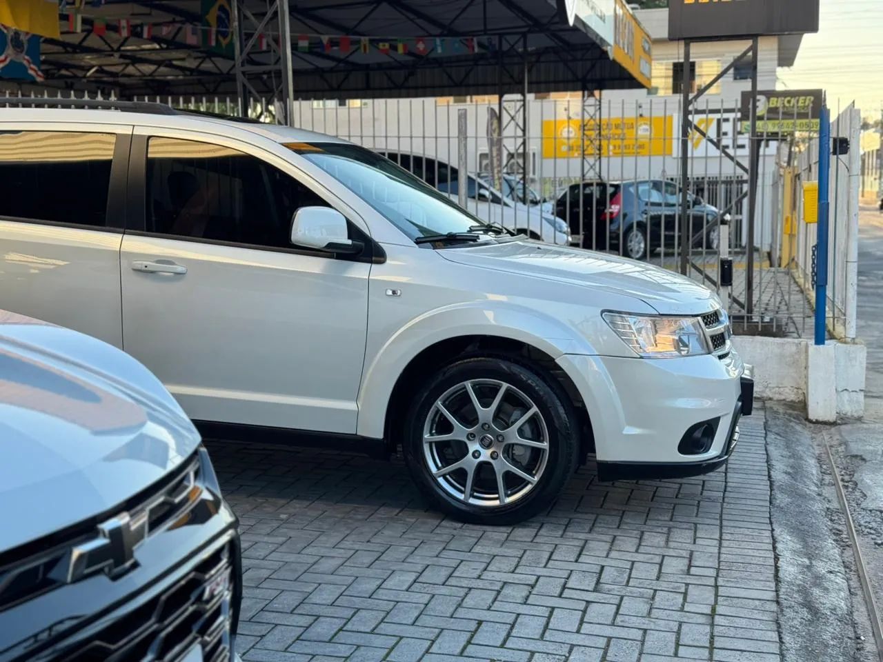 Fiat Freemont 2.4 16V 5P Aut. 2015 - Foto 2