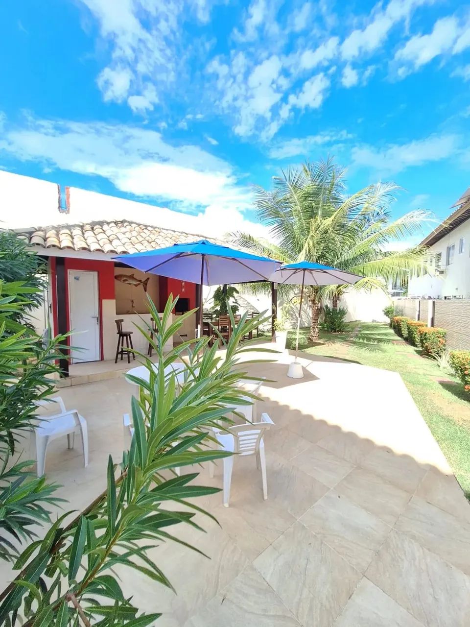 Casa duplex com 4/4 (Proximo ao Colégio Sartre Coc)