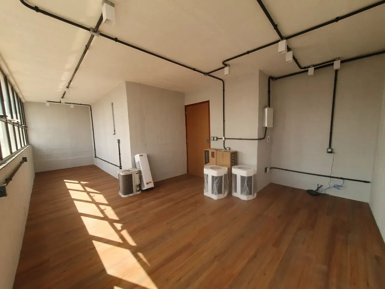 Salas Comerciais para Alugar em Tirol - 23m² - Perto da AABB - Foto 3