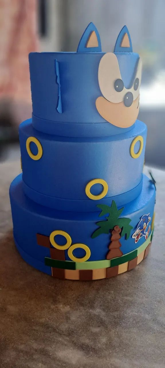 Bolo fake Sonic para decoração e aluguel. - Foto 6