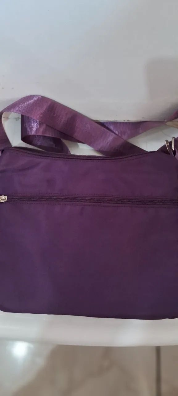 Bolsa de ombro roxa com detalhes - Foto 2
