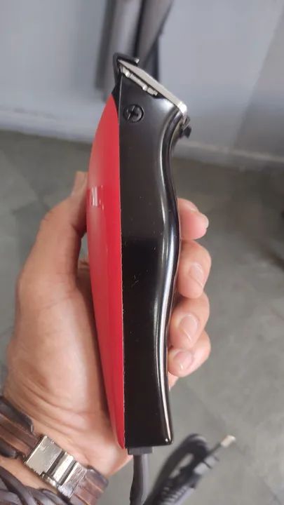 Máquina de cortar cabelo Wahl - Nova - Foto 5