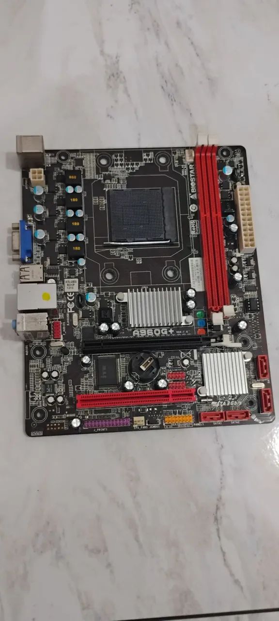 Placa mãe Fx ,suporta até processador Fx 8350,memória DDR3