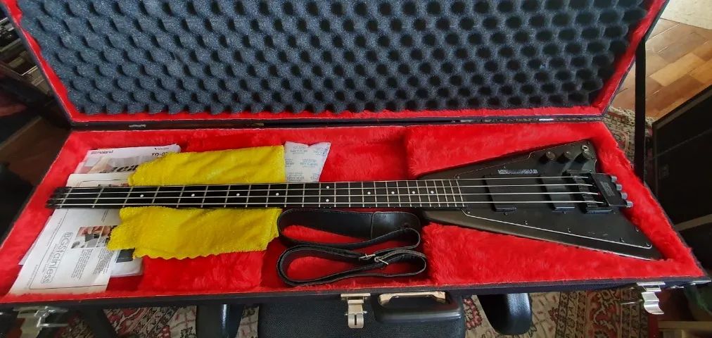 Baixo 4 cordas steinberger xp2