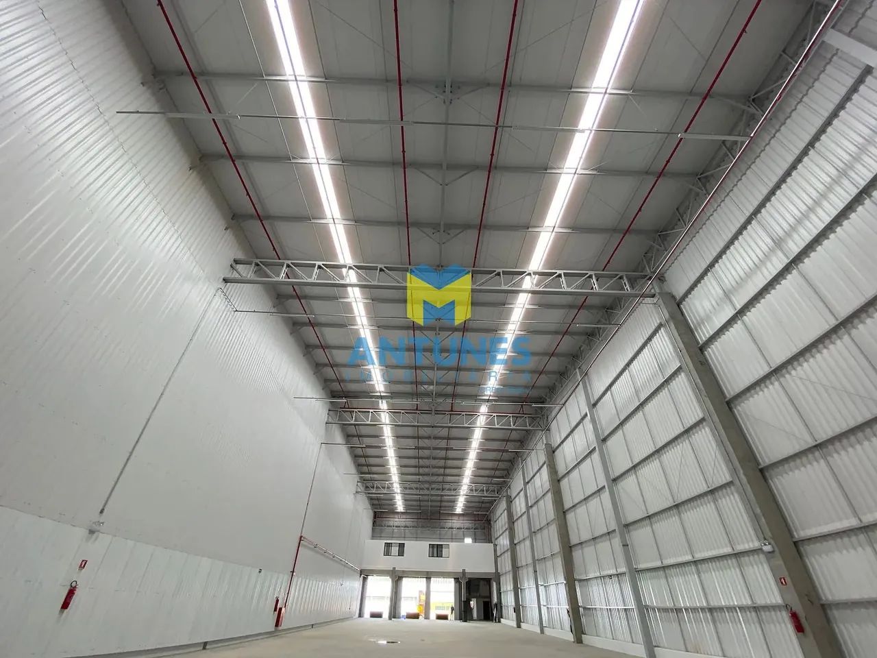 Alugue galpão em Condomínio 2.054m², em Prazeres. Com 04 docas, BR-101 - Foto 9