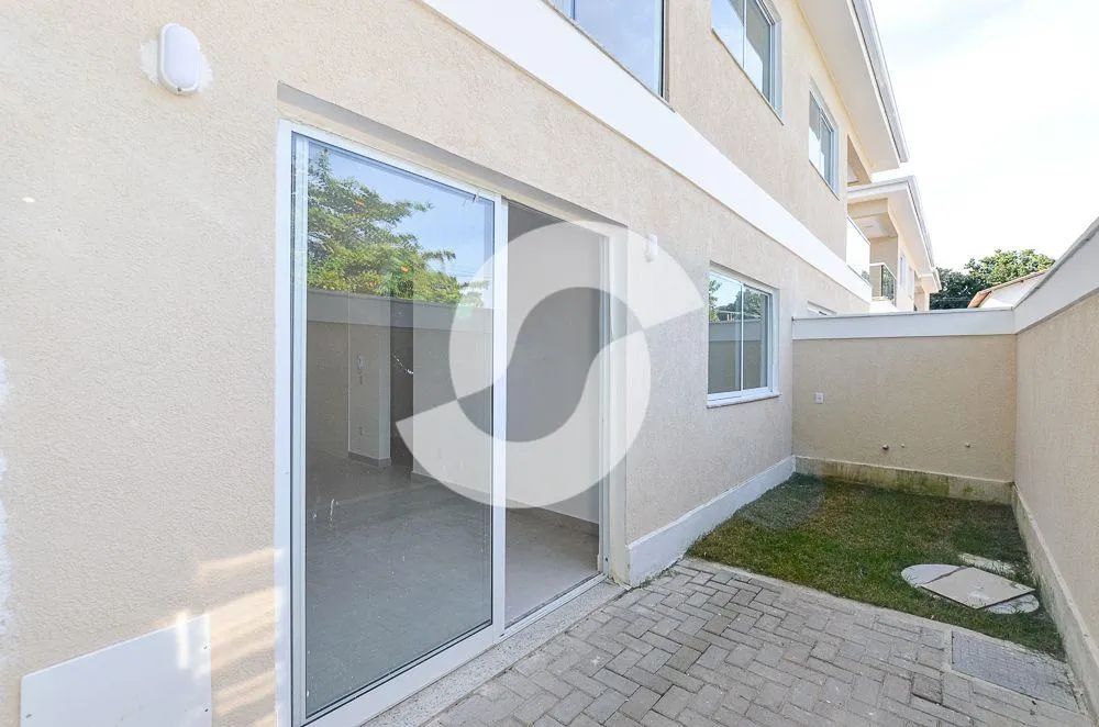 Sobrado para venda possui 97 metros quadrados com 3 quartos em Piratininga - Niterói - RJ - Foto 4