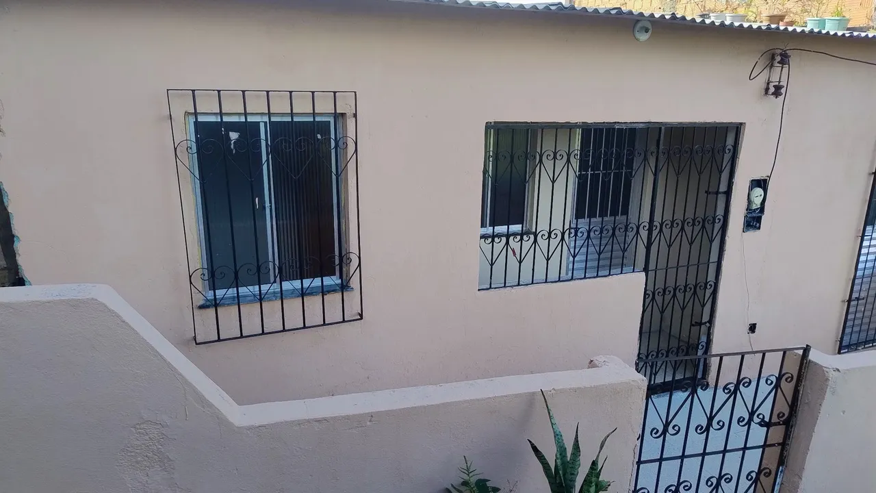 Aluga-se casa em vila canaria
