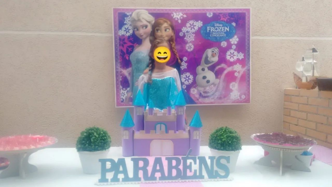 PAINEL GRANDE 4 PARTES DECORATIVO FESTA FROZEN - Foto 2