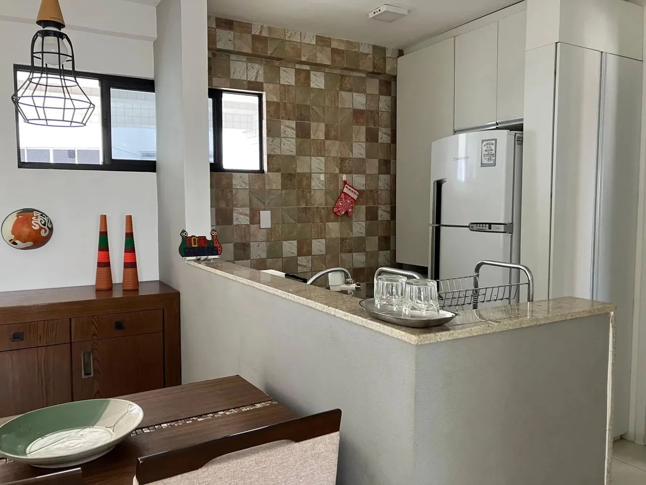 Flat para aluguel possui 51 metros quadrados com 2 quartos em Graças - Recife - Pernambuco