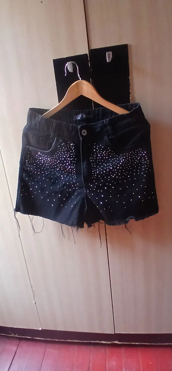 Shorts Jeans Preto Strass