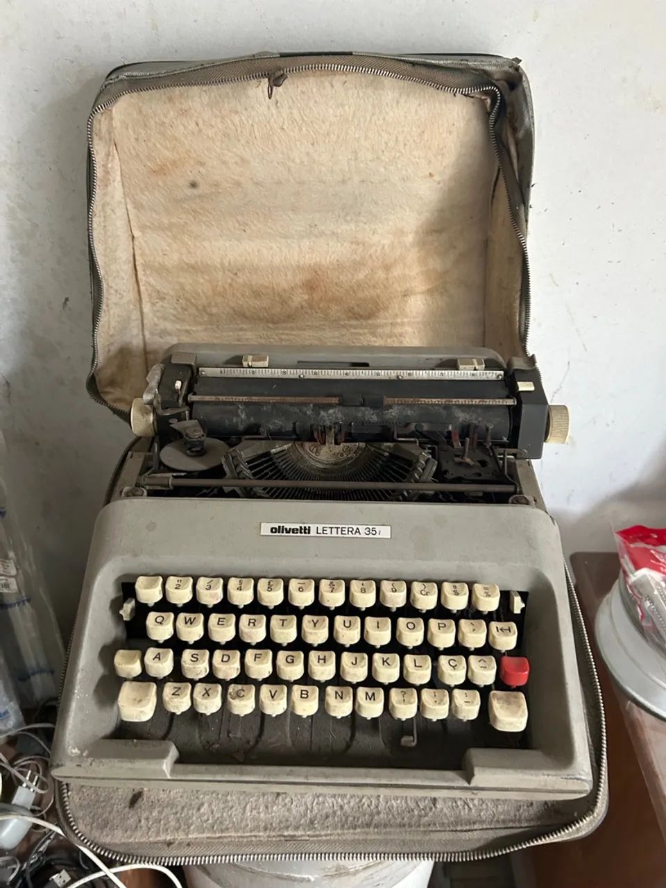 Máquina de escrever Olivetti Lettera 35 - Foto 3