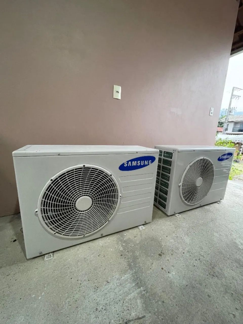 Ar condicionado 24000 BTUs Usado - Foto 2