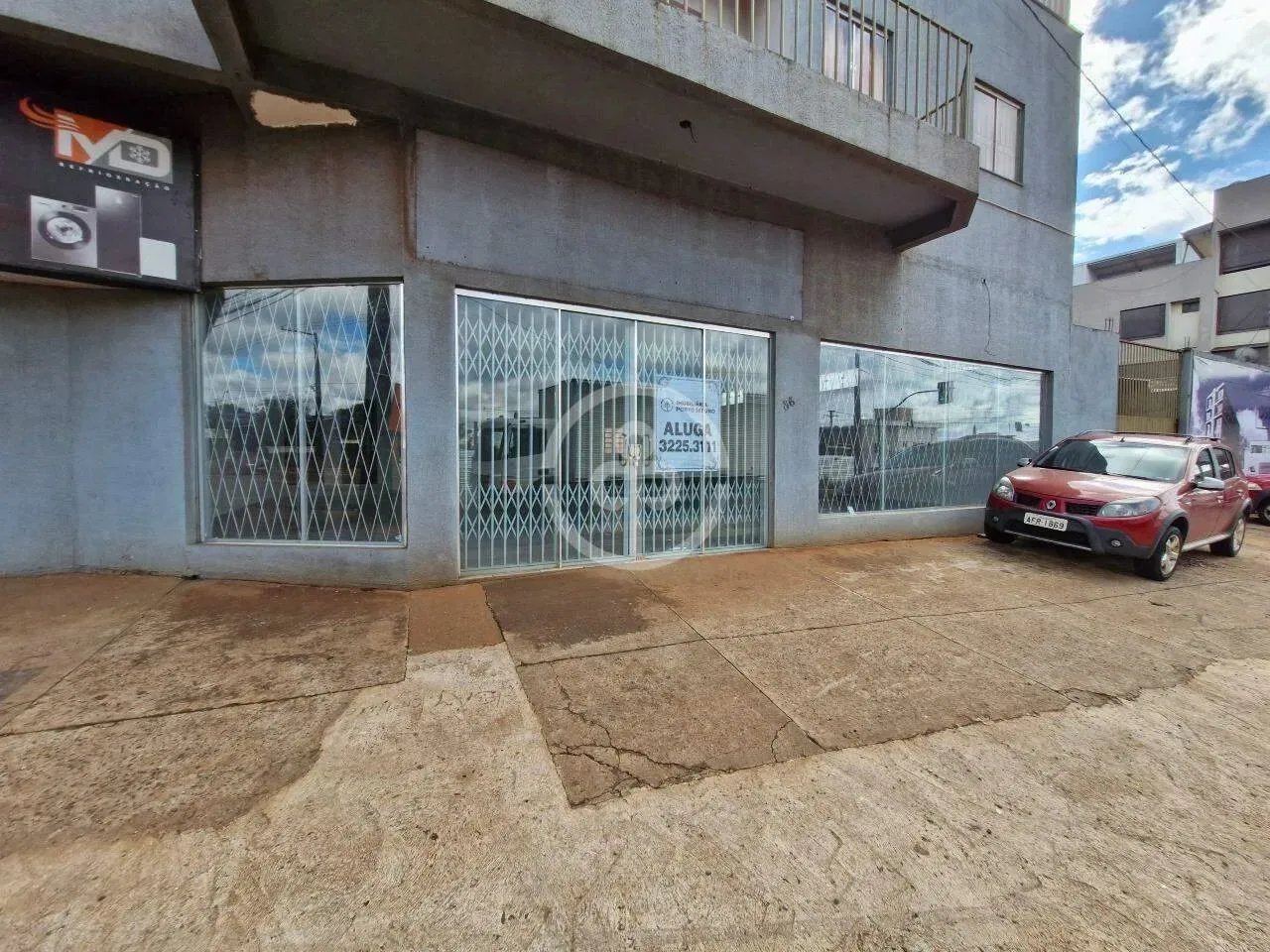 Sala Comercial Térrea para Locação  Santa Felicidade!