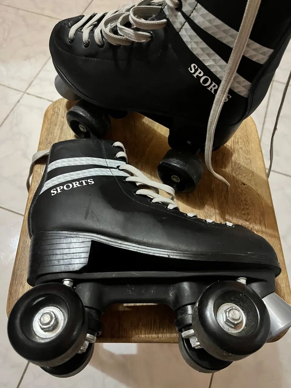 Patins Roller Quad Preto com freios - Foto 3