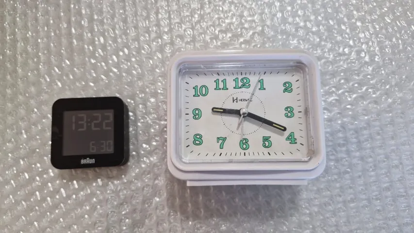 L237) KIT Dois relogios despertadores importados Braun e Herweg