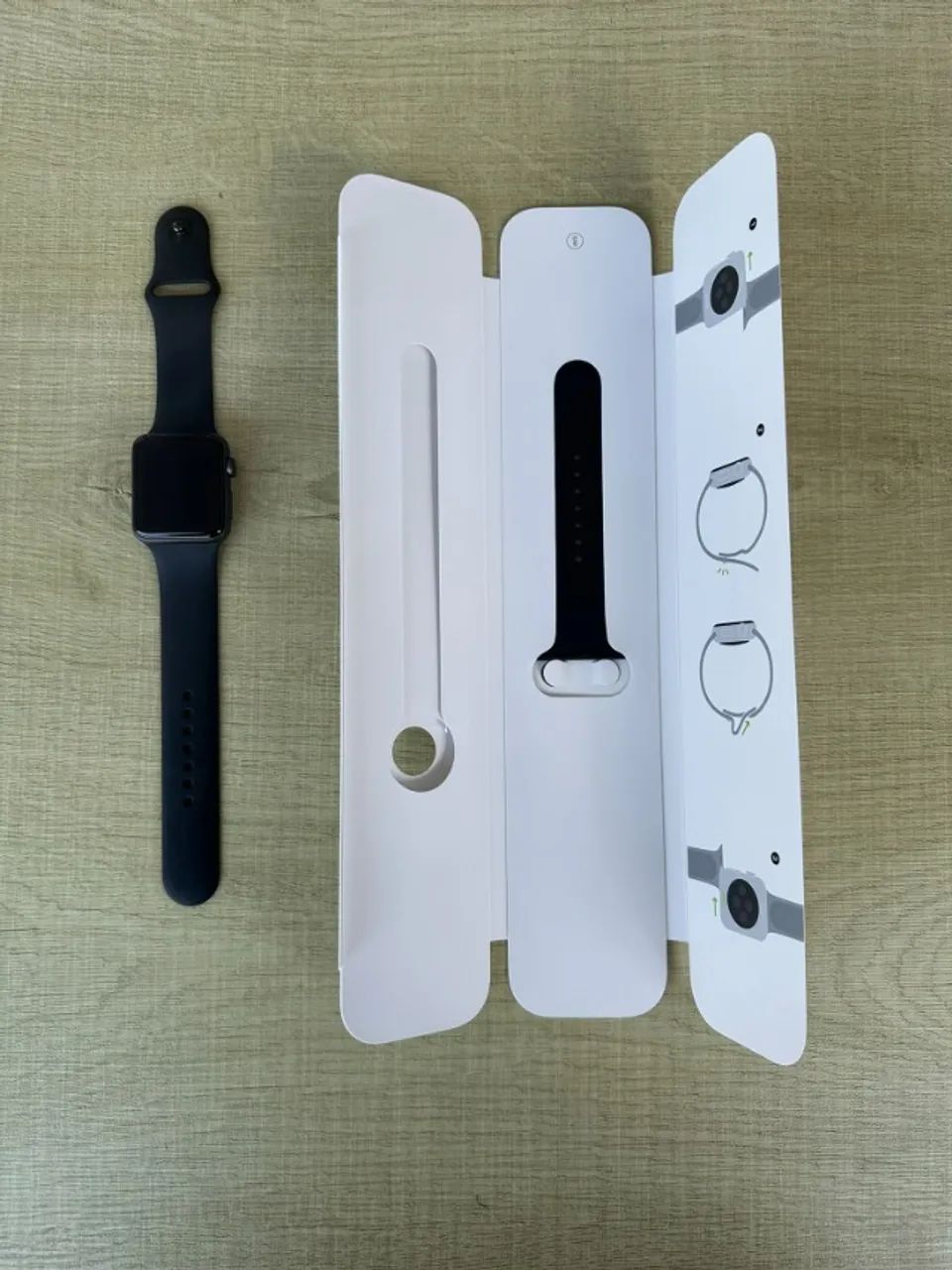 Apple Watch Series 3, 42 mm, Cinza Espacial, Seminovo - Foto 3