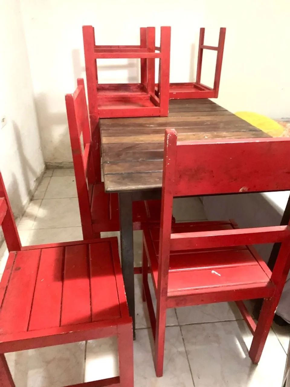 Mesa de Jantar de Madeira - Foto 2