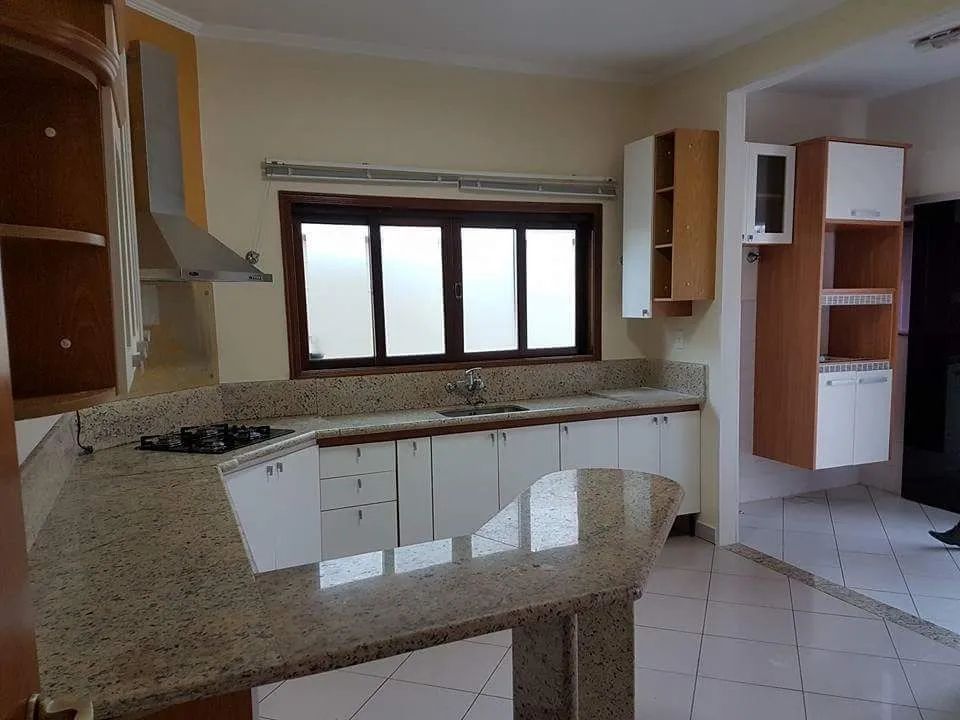 Venda de Casas / Condomínio na cidade de Taubaté - Foto 2