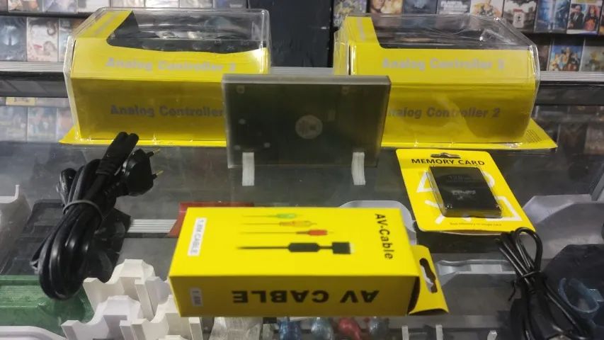 Ps2 com 2 controles e cabos + hd de 160gb 100 jogos  emuladores - Foto 6