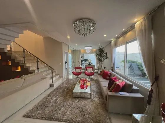 COND. PASSAREDO. CASA SEMI MOBILIADA COM 4 SUITES, SALA PARA 3 AMBIENTES E 4 VAGS.