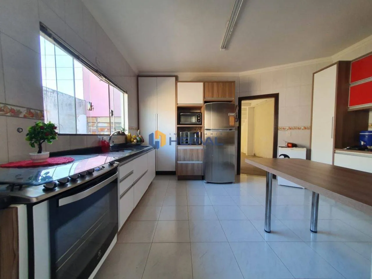 Casa com 3 quartos à venda, 220 m² por R$ 1.565.500 - Jardim Novo Horizonte I - Maringá/PR