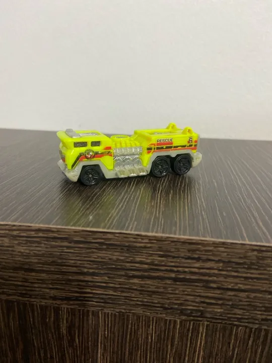 Caminhão de Bombeiros Hot Wheels - Brinquedo para Crianças
