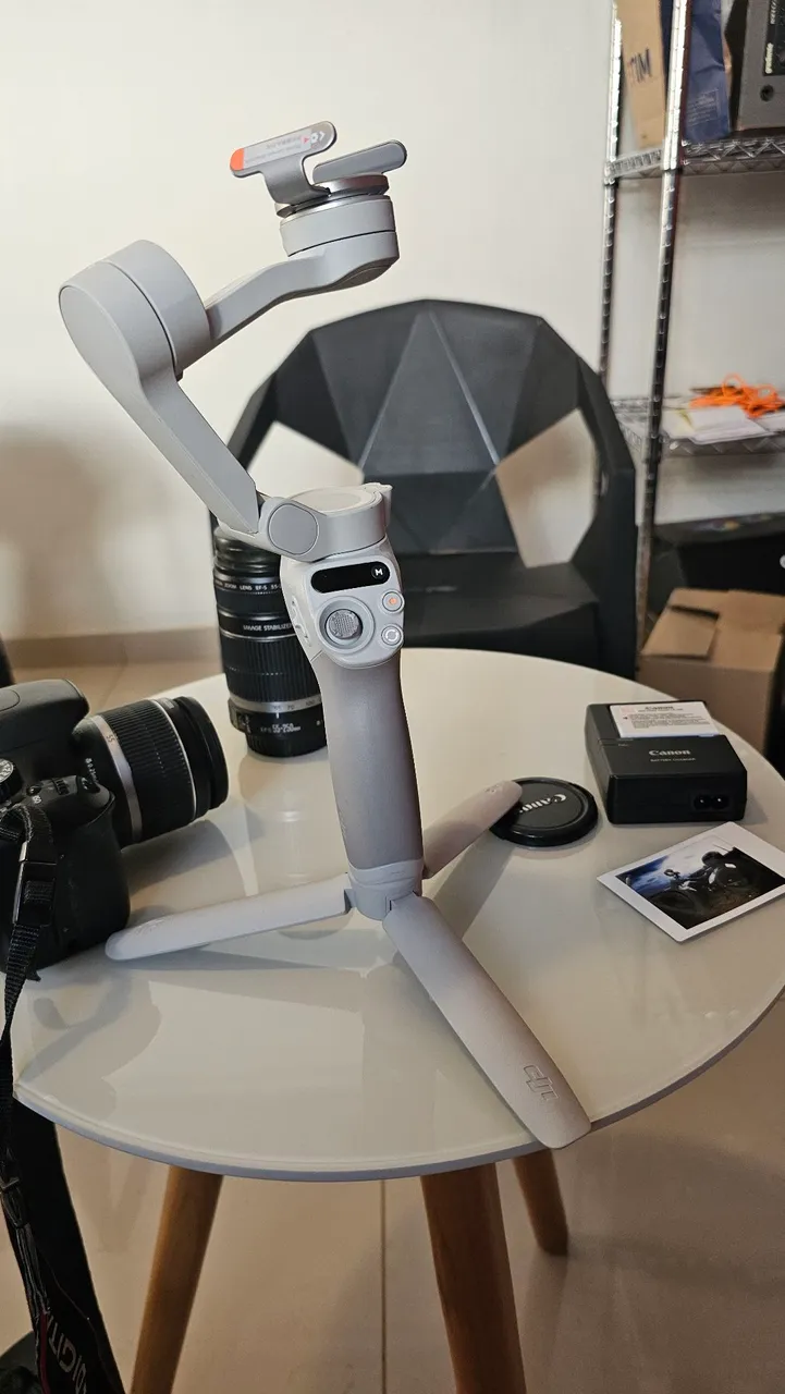 Gimbal Dji Ok 200 Estabilizador para Câmera - DJI OM 4