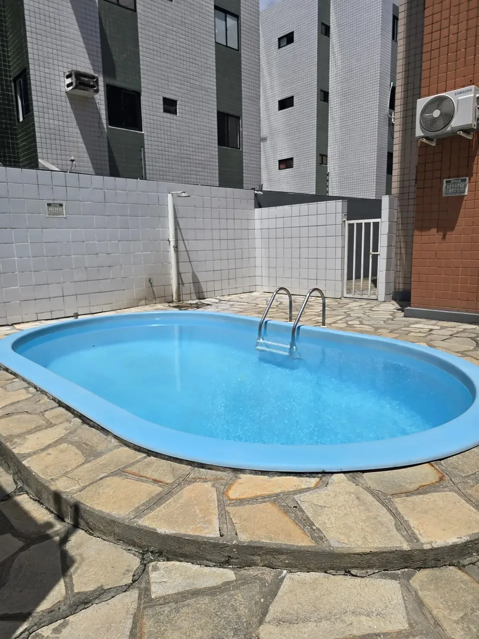 Apartamento térreo com 3 quartos, sendo 1 suíte no Jardim cidade universitária!