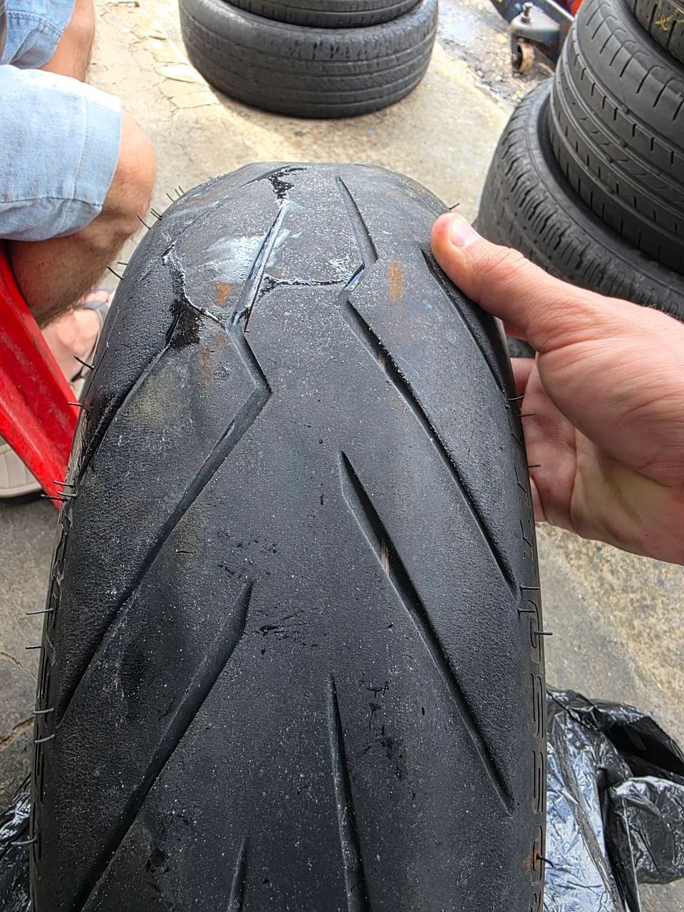 Pneu Moto Pirelli Diablo Rosso III 150/60 aro 17 cb 300 cb 250 Twister fazer 250
