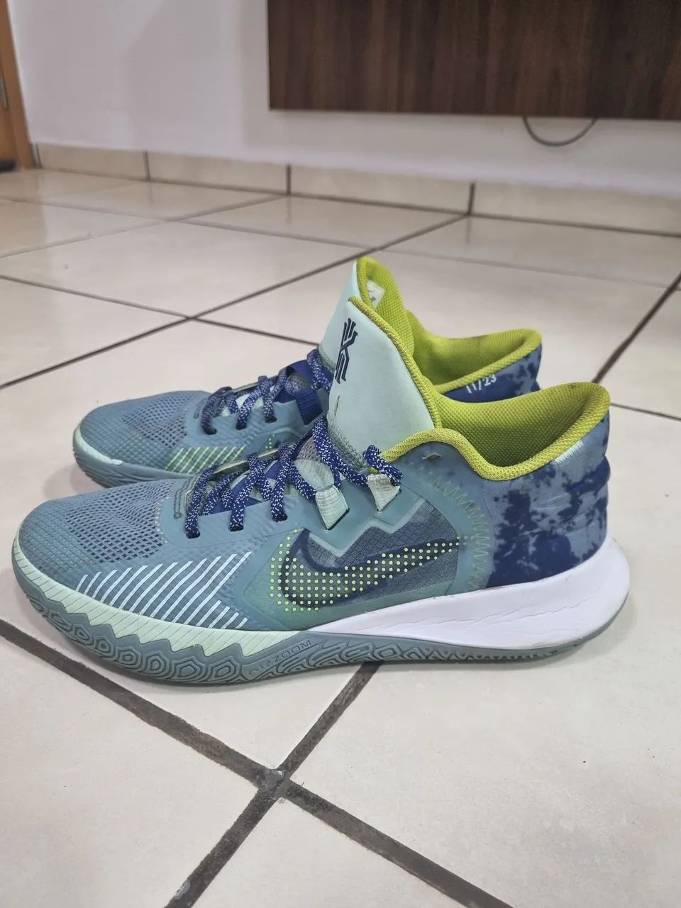 Tênis Nike Kyrie Flytrap V - Foto 2