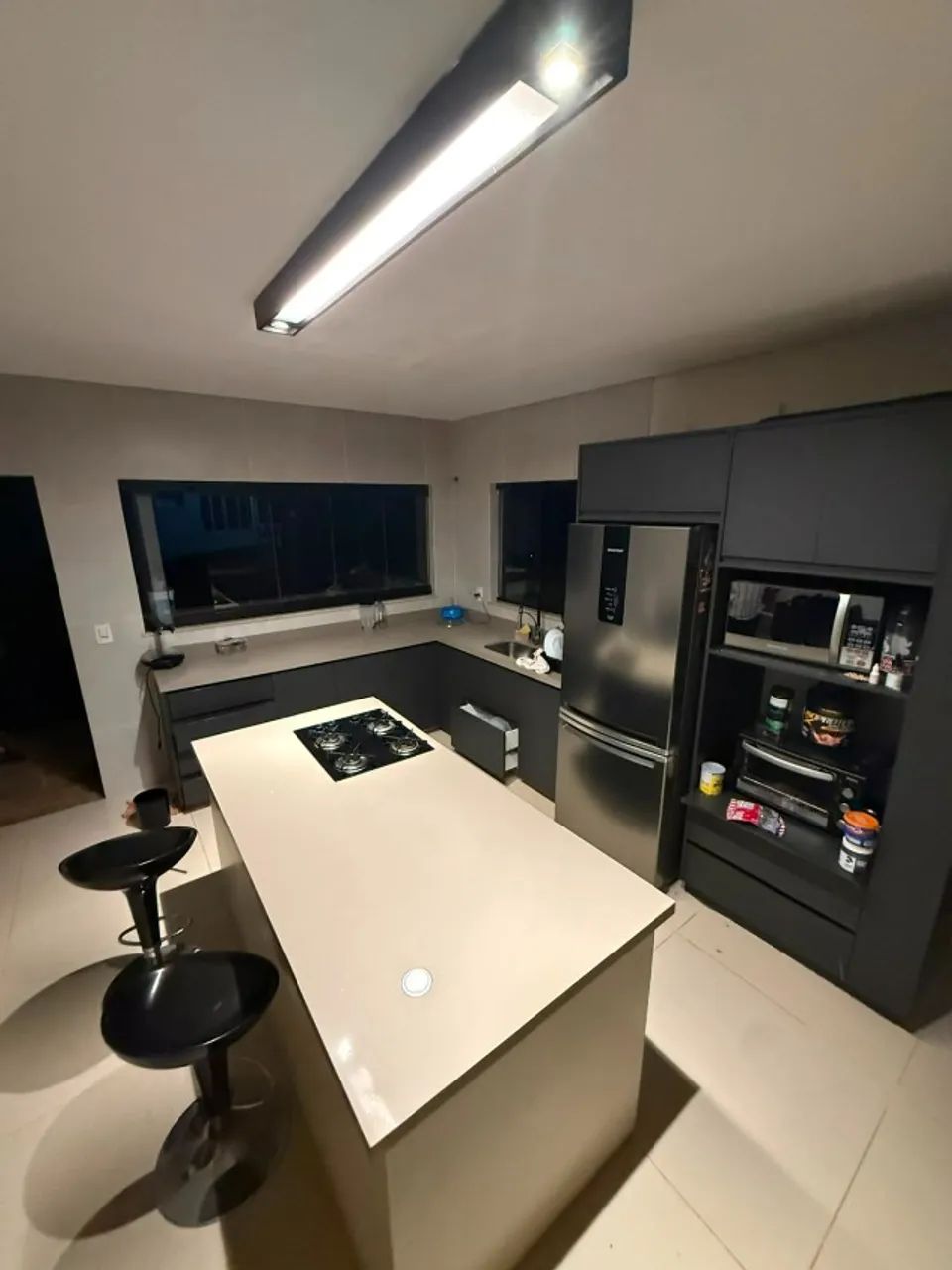 casa com 2 quartos, 2 banheiros e gramado - Foto 5