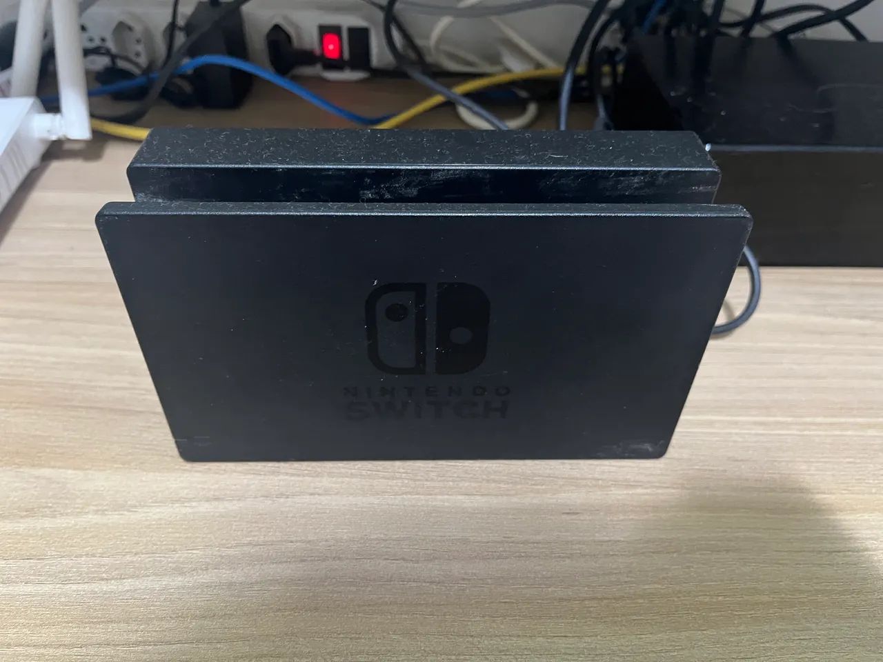 Nintendo Switch + 2 controles - Foto 2