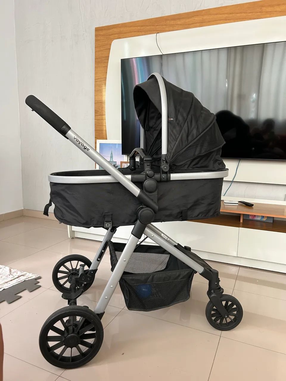 Carrinho de bebê completo 