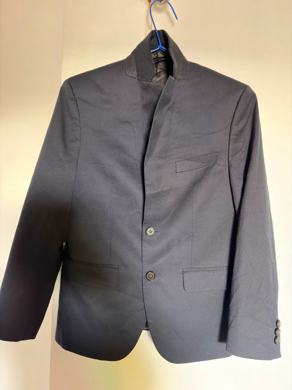 Vende-se blazer azul escuro 