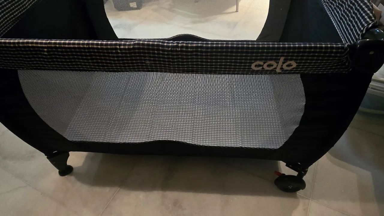 Berço portátil desmontável cercadinho marca Colo