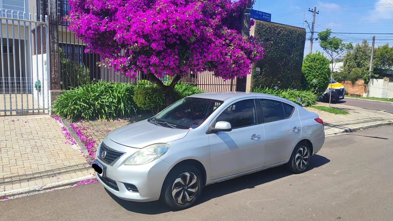 Nissan Versa 1.6 16V FLEX SV 4P MANUAL 2013