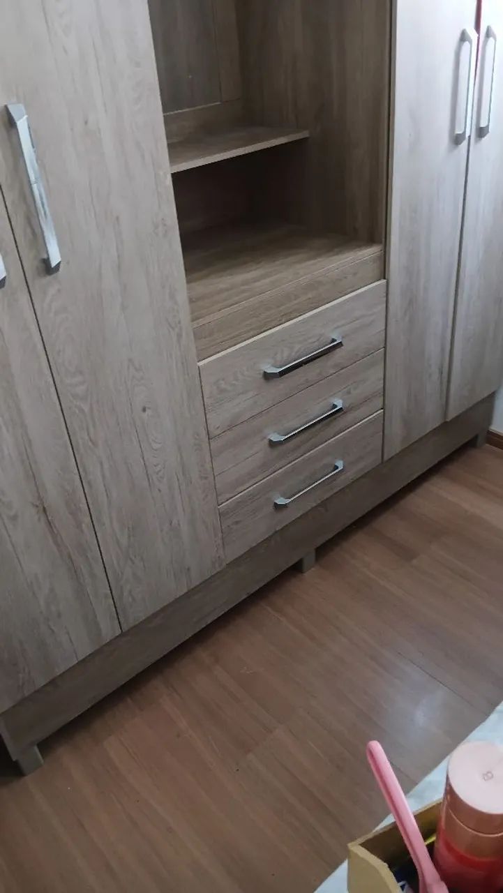 Vendo guarda roupa