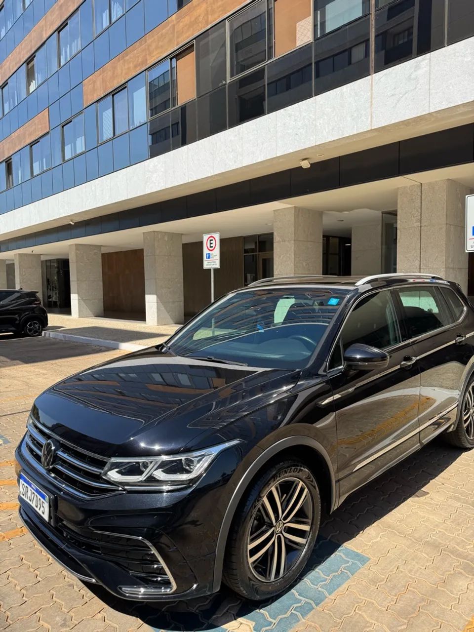 Volkswagen Tiguan TIGUAN Allspac R-Line 300 TSI 2.0 2024