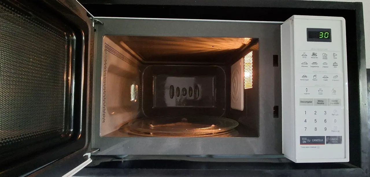 Micro-ondas LG 30 litros - Foto 2