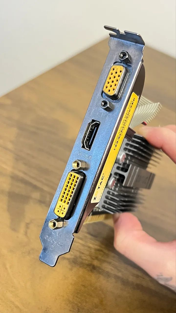 Placa de vídeo Zotac G210  - Foto 3