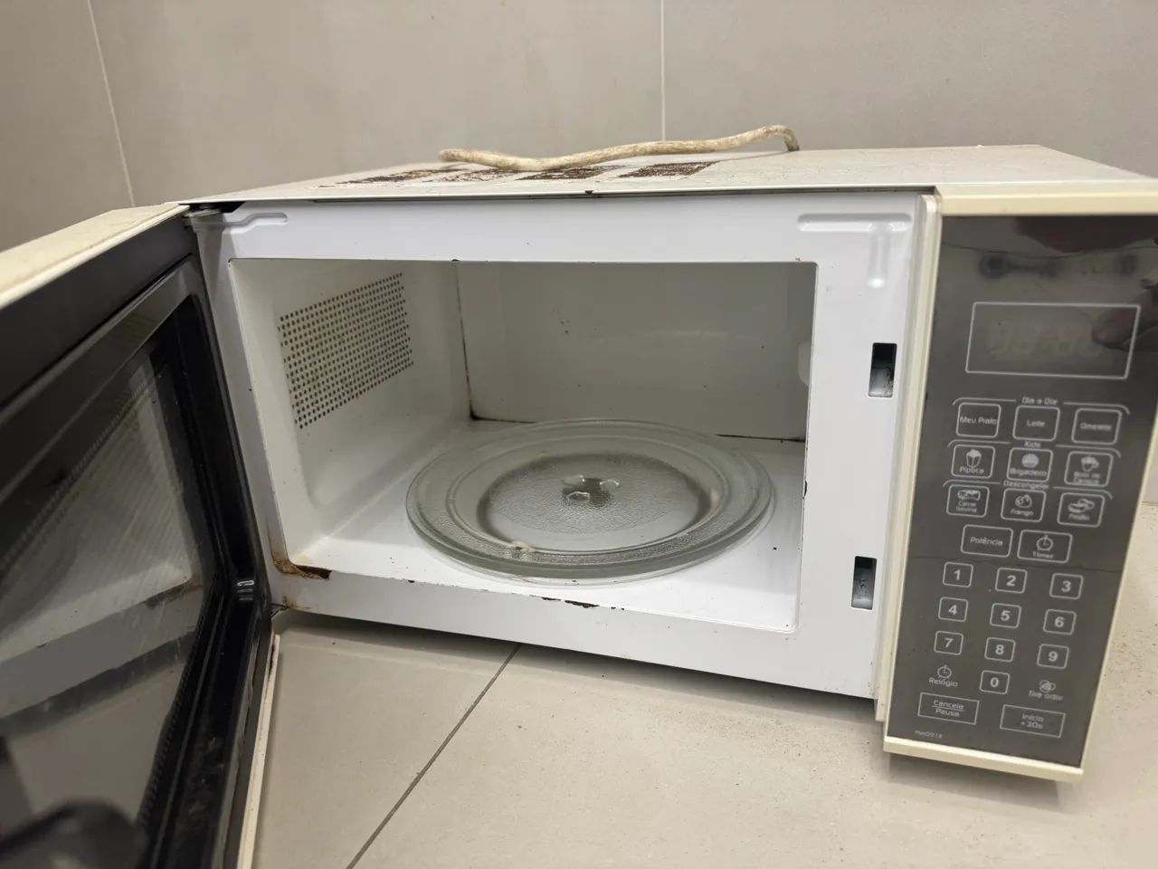 Microondas Philco com defeito - Foto 3