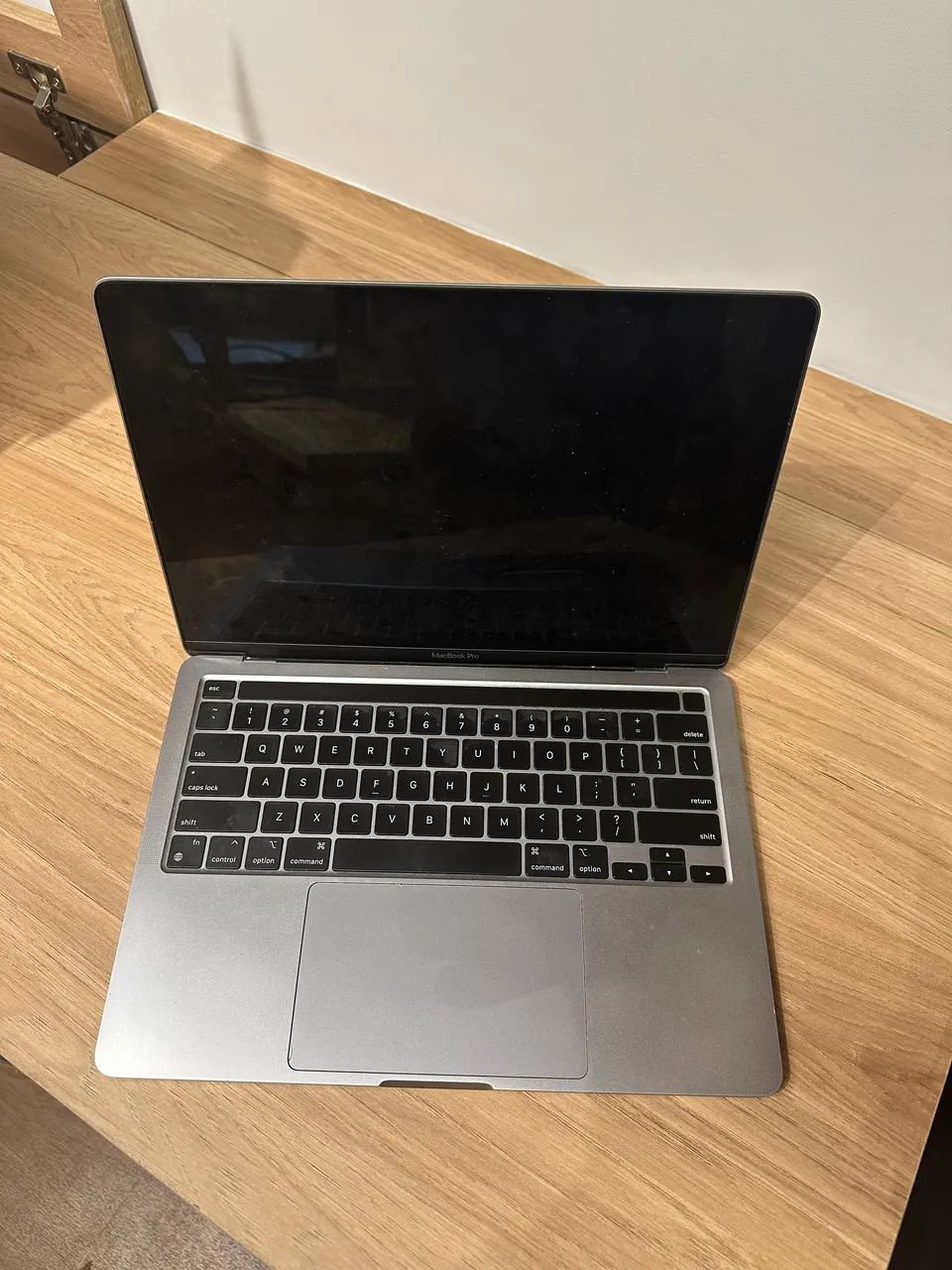 Macbook Pro M2 2022 13 - Space Grey - Foto 2