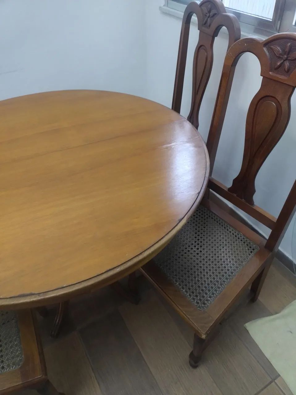 Mesa retratil de madeira e 4 cadeiras com palha Indiana  - Foto 5