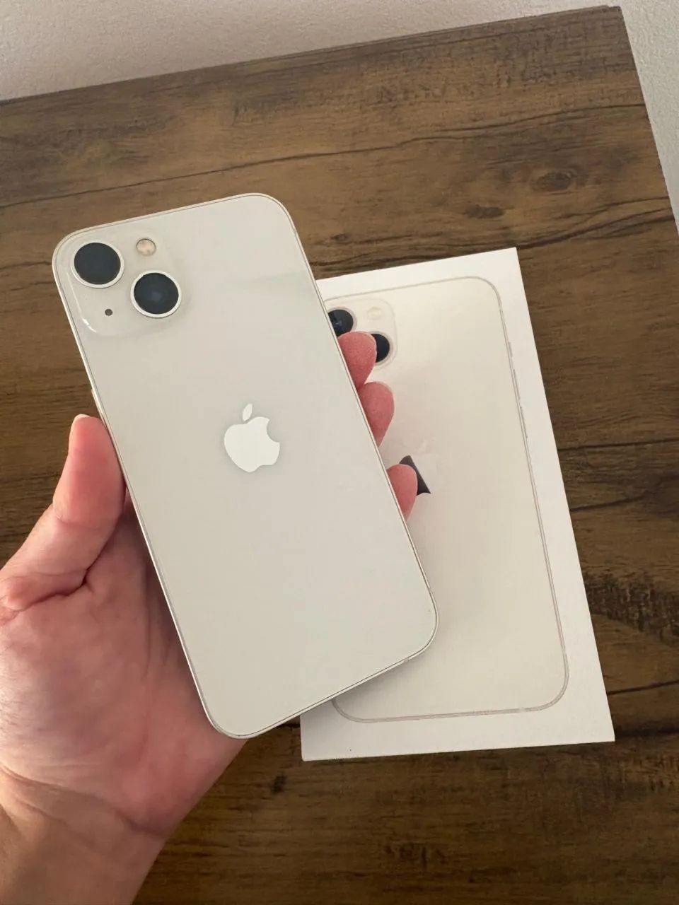 iPhone 13 128GB Branco | 85% Bateria | Impecável | Sem riscos