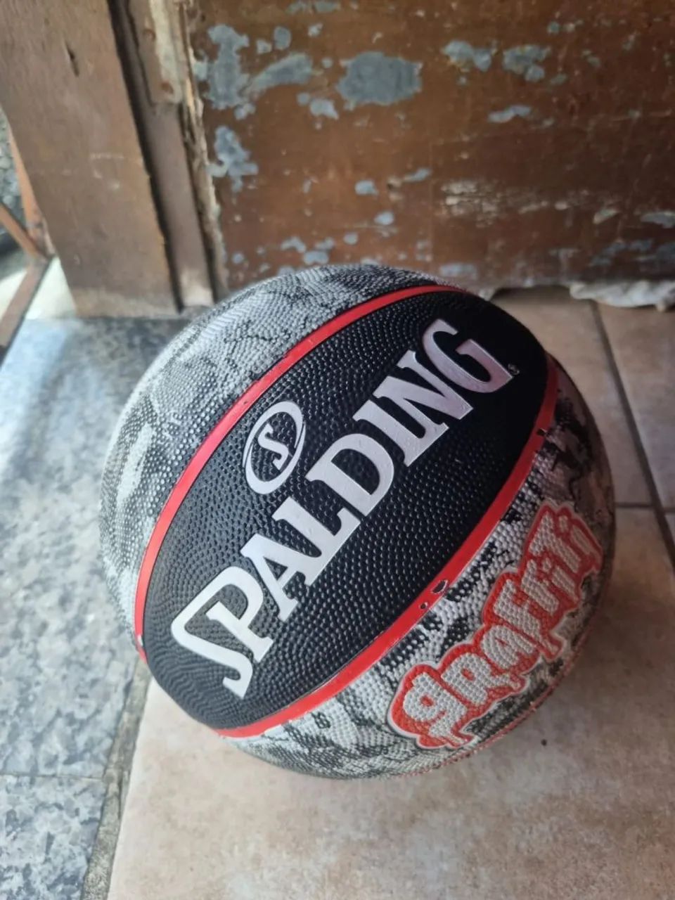 Bola de basquete Spalding Graffiti 